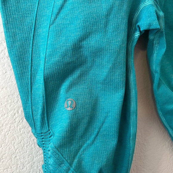 lululemon athletica Teal leggings ‘24 - Picture 3 of 5